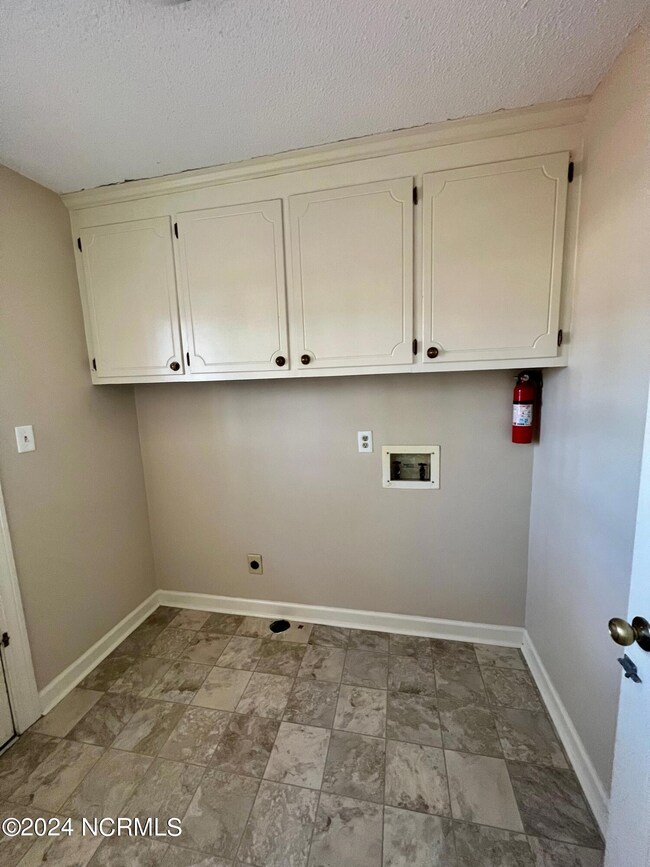 527 Alma Dr, Winterville, NC 28590 - photo 7