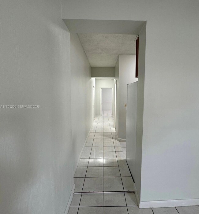 11611 NW 57th Ct unit 1, Hialeah, FL 33012 - photo 5