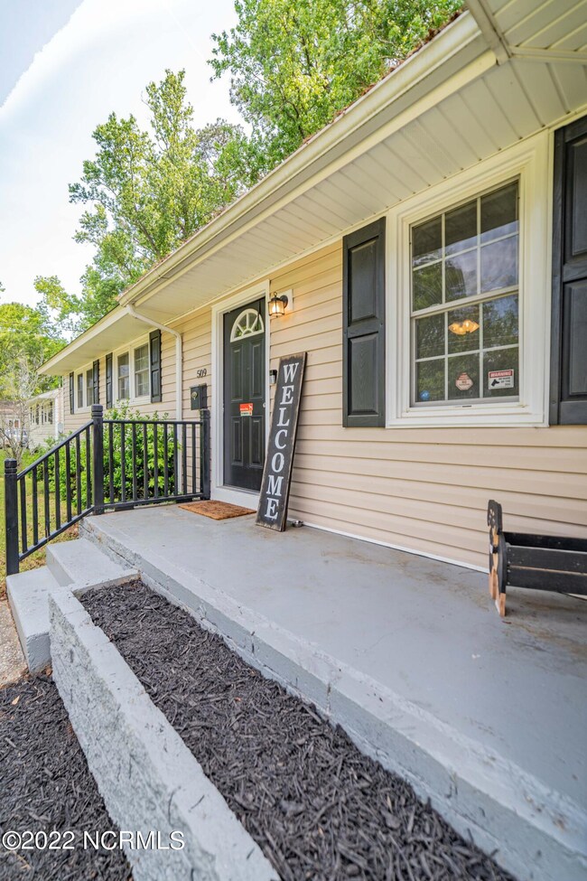 509 Oak Ln, Jacksonville, NC 28540 - photo 5