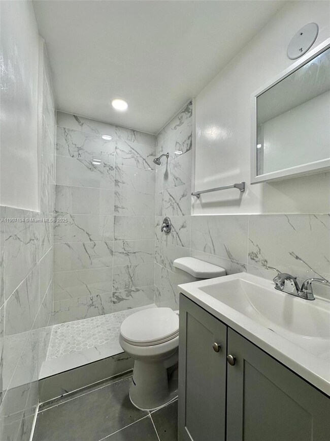 5545 N Miami Ave unit 9, Miami, FL 33127 - photo 4