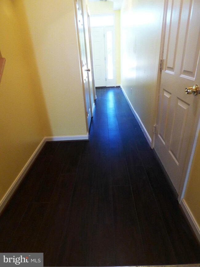 7321 Ardglass Dr, Lorton, VA 22079 - photo 5