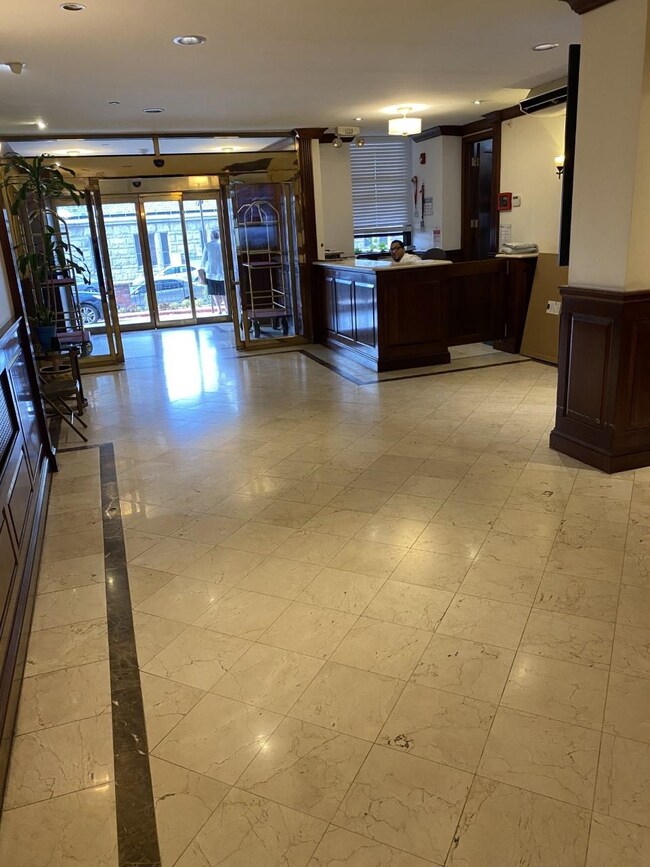 10 Huron Ave unit 10H, Jersey City, NJ 07306 - photo 4