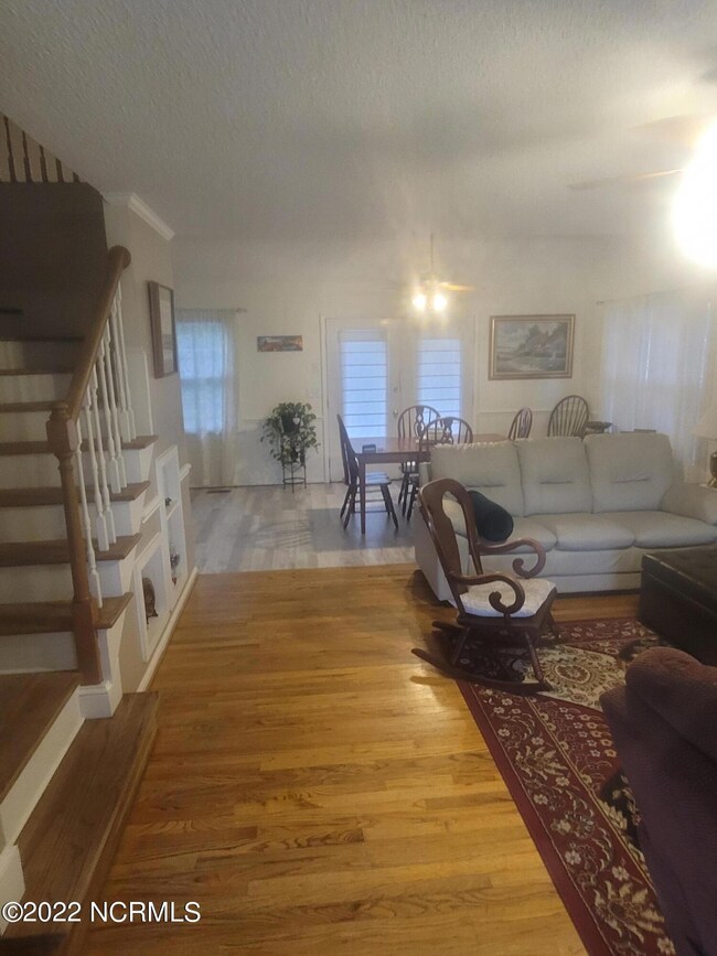 657 Corbett St, Winterville, NC 28590 - photo 4