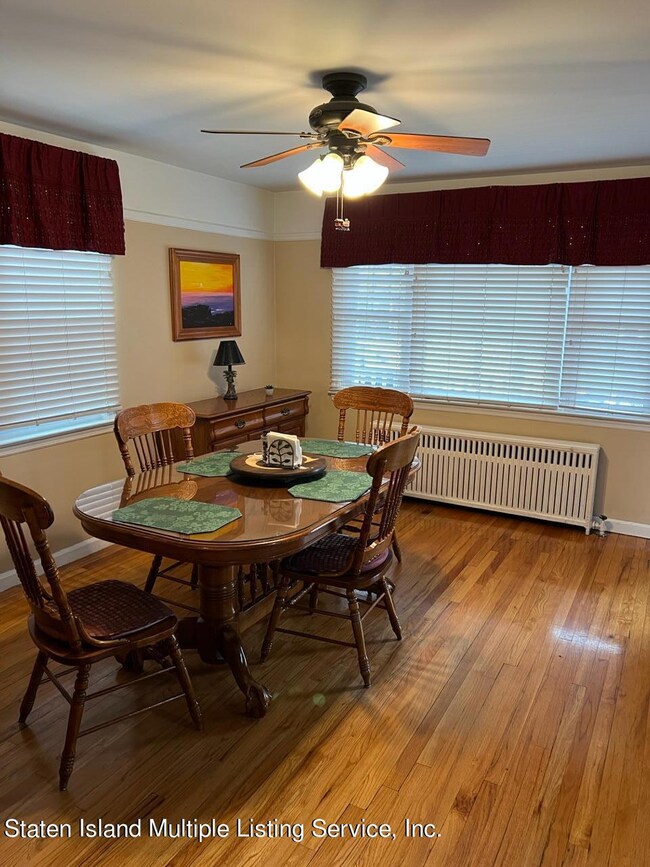 198 Crowell Ave, Staten Island, NY 10314 - photo 4