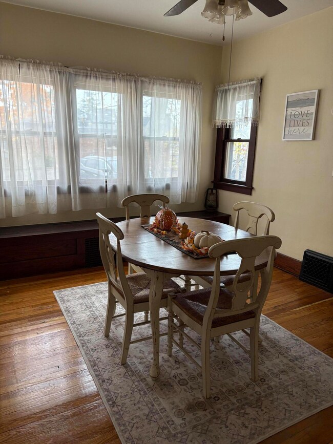 23 Emerald Ave, Battle Creek, MI 49037 - photo 3