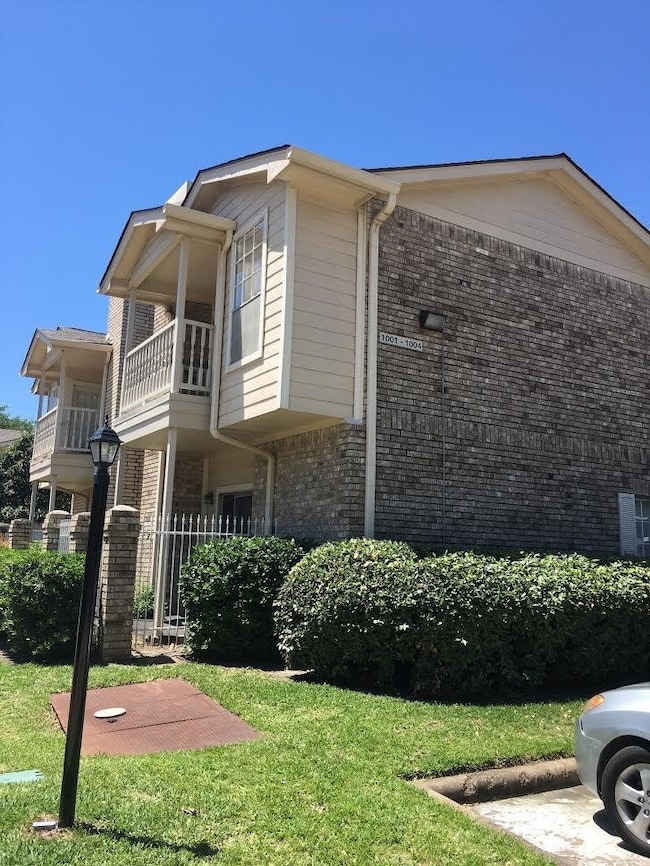 7575 Cambridge St unit 1004, Houston, TX 77054 - photo 4