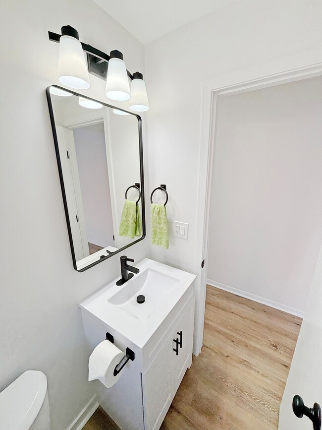 101 N Avon Rd unit 1, Elmhurst, IL 60126 - photo 7