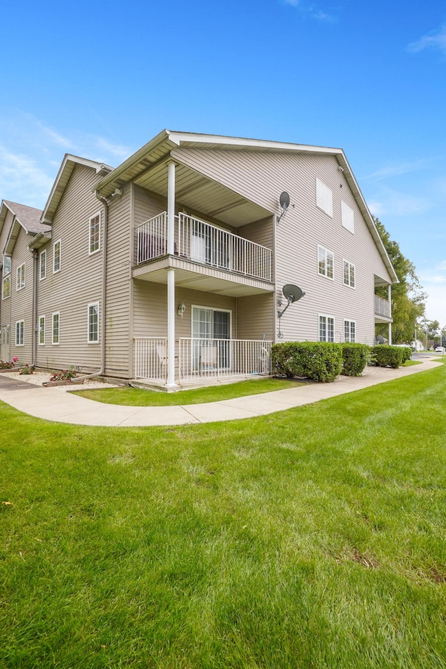 2515 Longwood Dr unit 202, Highland, IN 46322 - photo 5