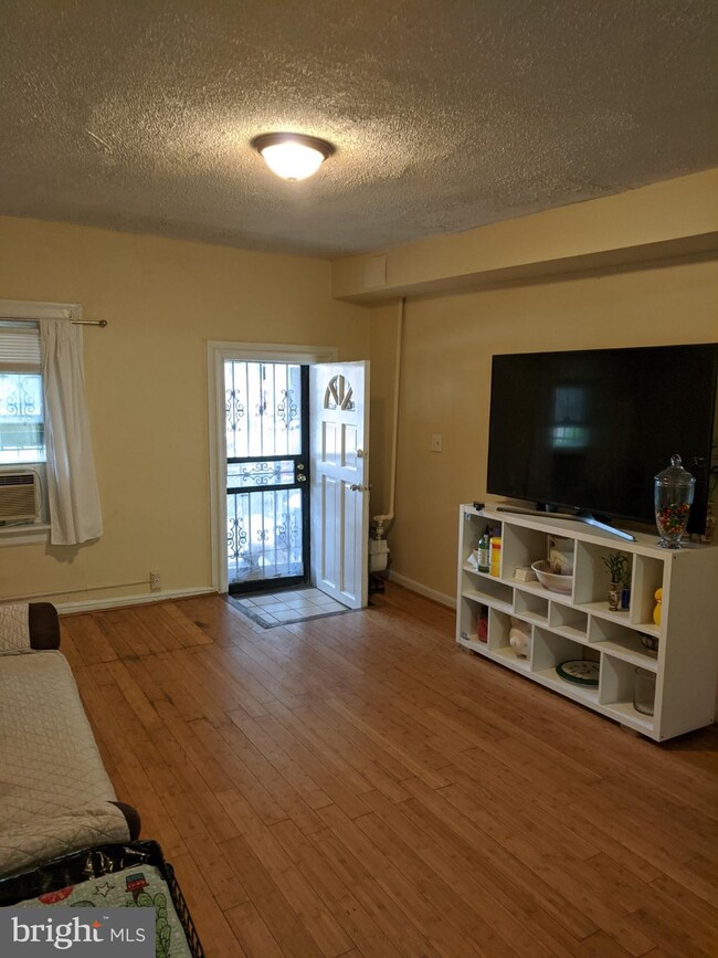 645 Morton St NW, Washington, DC 20010 - photo 4