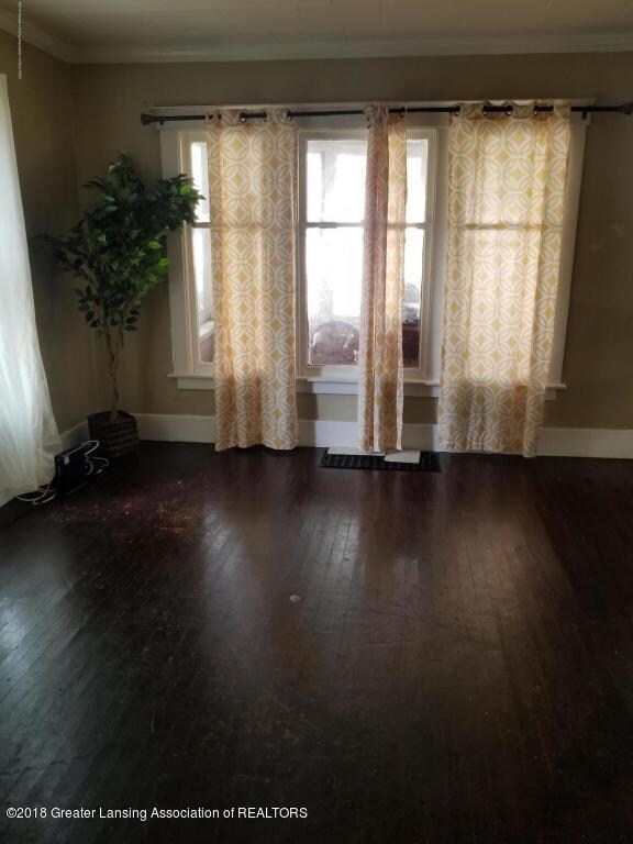 Living room 2