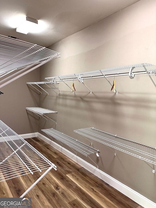 walk in closet for master bedroom