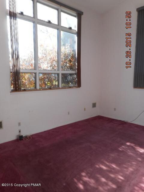 170 Fairview Ave, Wind Gap, PA 18091 - photo 6