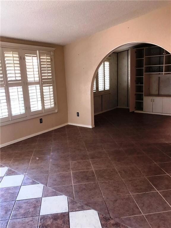 2204 Escarpa Dr, El Paso, TX 79935 - photo 3