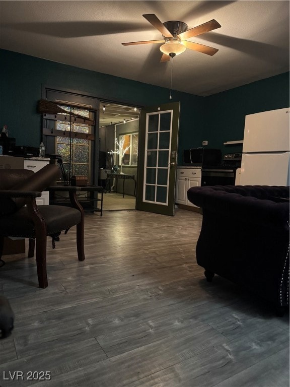 4202 W Pinecrest Cir, Las Vegas, NV 89121 - photo 5