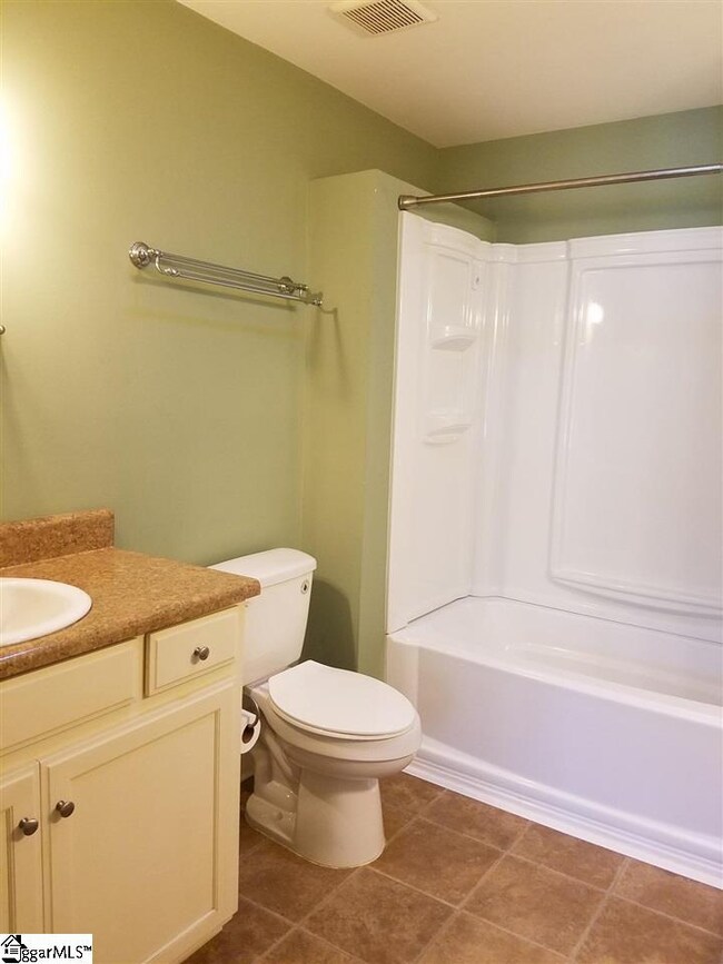 Master Bath w/Dbl Vanities