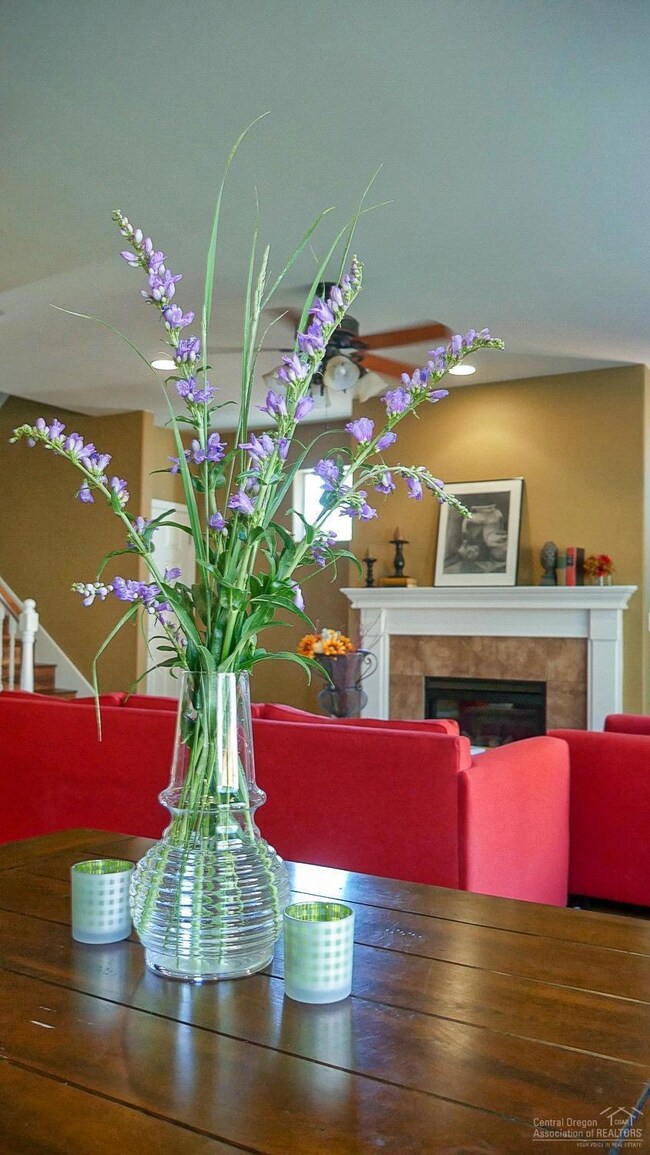 60926 Snowbrush Dr, Bend, OR 97702 - photo 6