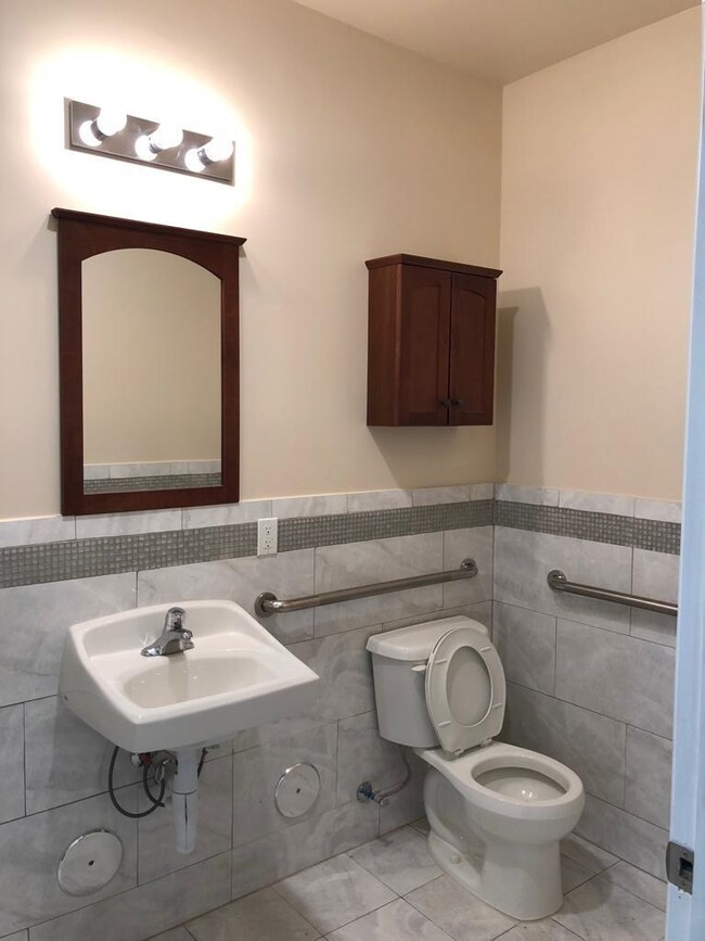 54 Bergen Ave unit 1, Jersey City, NJ 07305 - photo 5