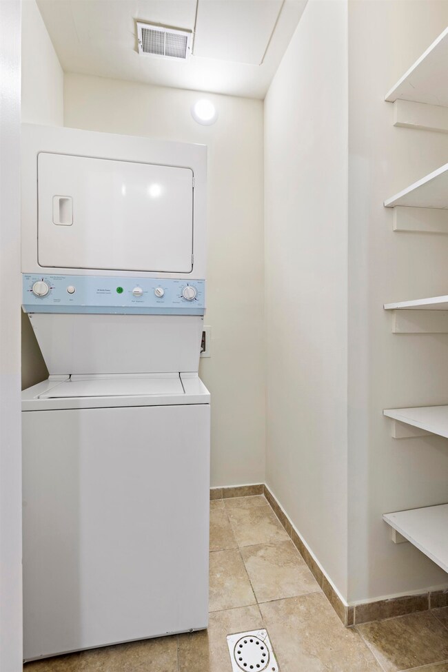 441 Gregory Ave, Weehawken, NJ 07086 - photo 6