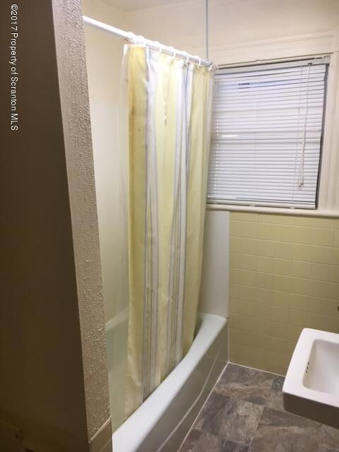 1107 1109 (B) Fisk St, Scranton, PA 18509 - photo 5