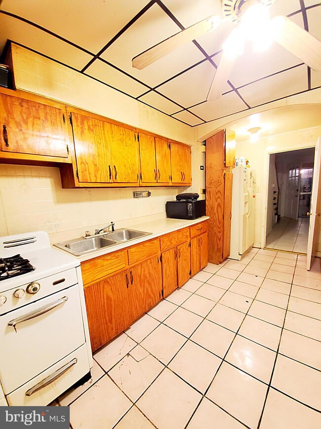 2302 Koko Ln, Baltimore, MD 21216 - photo 6