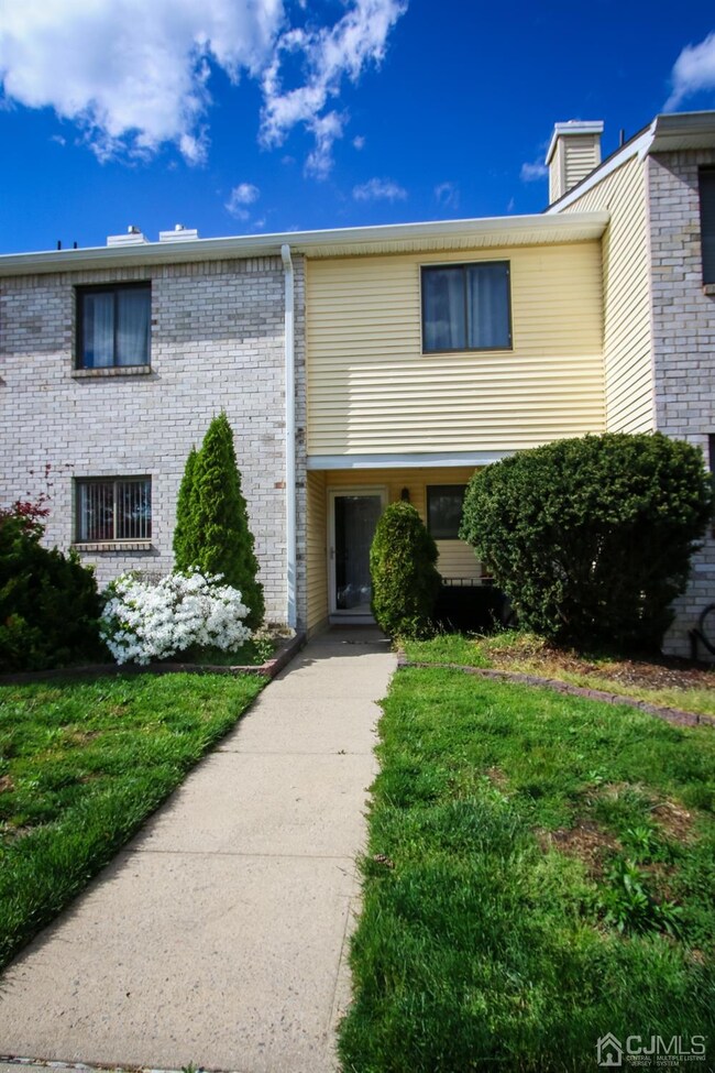 42 Front Ct, Old Bridge, NJ 08857 - photo 2