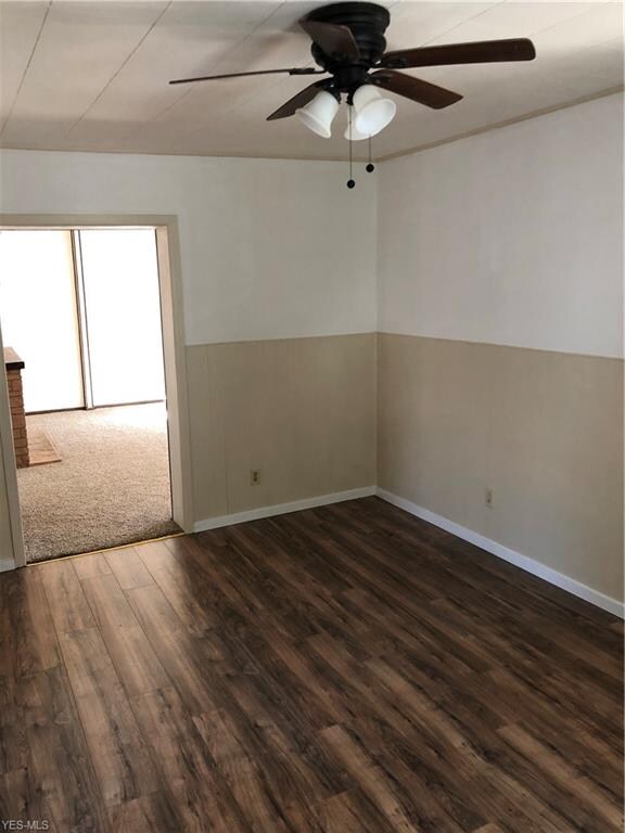 4976 Farr Ave, Lorain, OH 44055 - photo 3