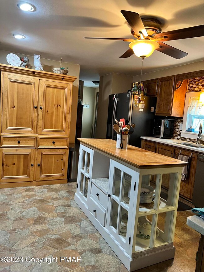 14 Cottonwood Dr, Hawley, PA 18428 - photo 6