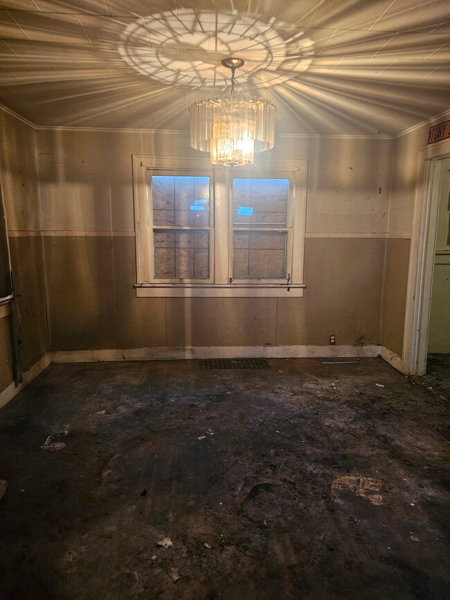 817 Washington Blvd, Anderson, IN 46016 - photo 4