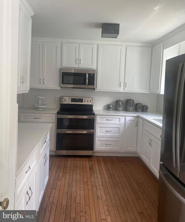 7905 Godfrey Ct, Clinton, MD 20735 - photo 6