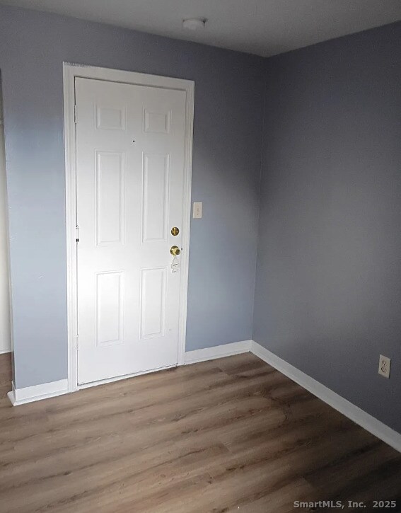 974 Iranistan Ave unit 15, Bridgeport, CT 06604 - photo 2