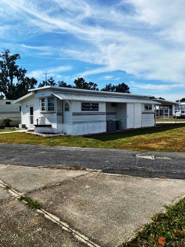 36033 Emerald Ave unit Lot E5, Leesburg, FL 34788 - photo 3