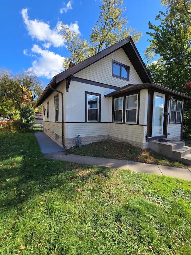 4105 4th St NE, Columbia Heights, MN 55421 - photo 2