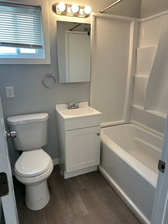 592 Beach St unit 6, Revere, MA 02151 - photo 4