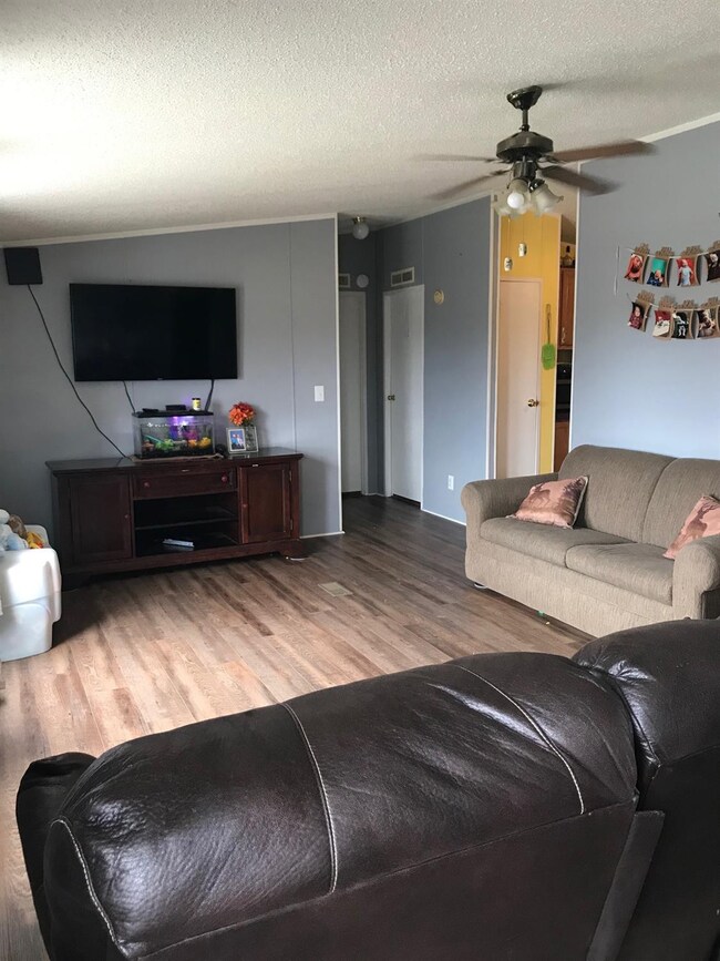 880 Central Pike, Harrodsburg, KY 40330 - photo 3