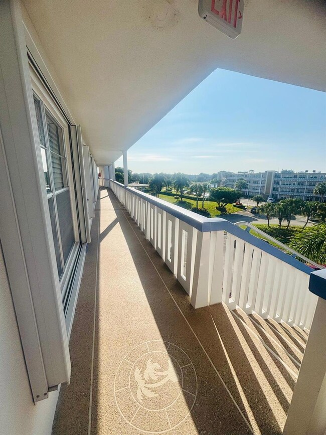 401 Greenbrier A unit 4010, West Palm Beach, FL 33417 - photo 5