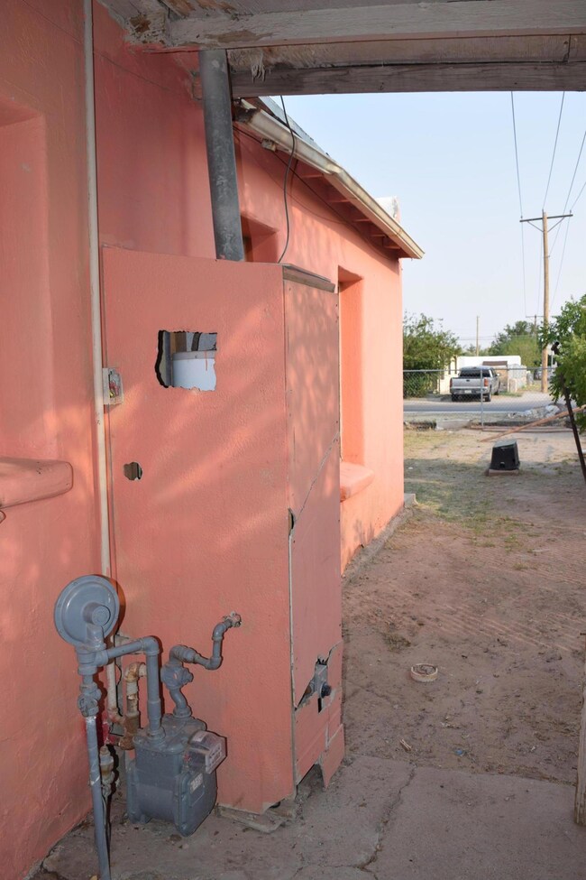 601 Lafayette Dr, El Paso, TX 79915 - photo 5