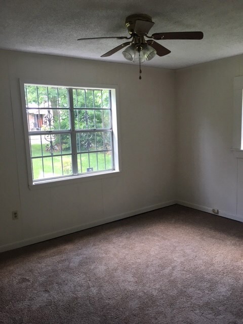 920 12th St, McComb, MS 39648 - photo 7