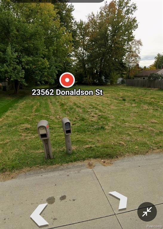 23562 Donaldson St, Clinton Township, MI 48035 - photo 4