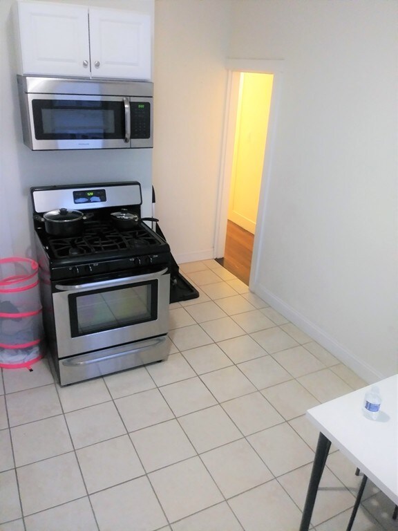 11 Seckle St unit 2, Cambridge, MA 02141 - photo 6