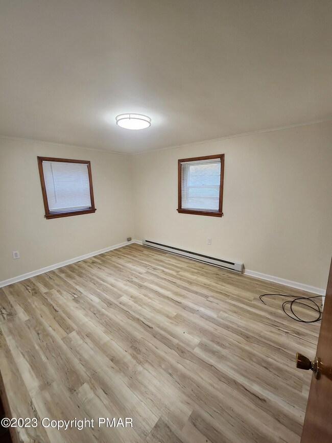 372 Scotrun Ave unit 101, Scotrun, PA 18355 - photo 7