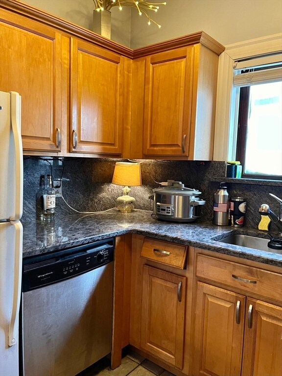 74 Newhall St unit 3, Lynn, MA 01902 - photo 2