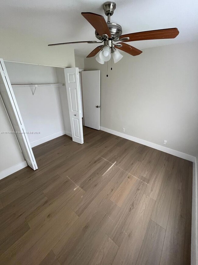 201 Foxtail Dr unit B1, Greenacres, FL 33415 - photo 4