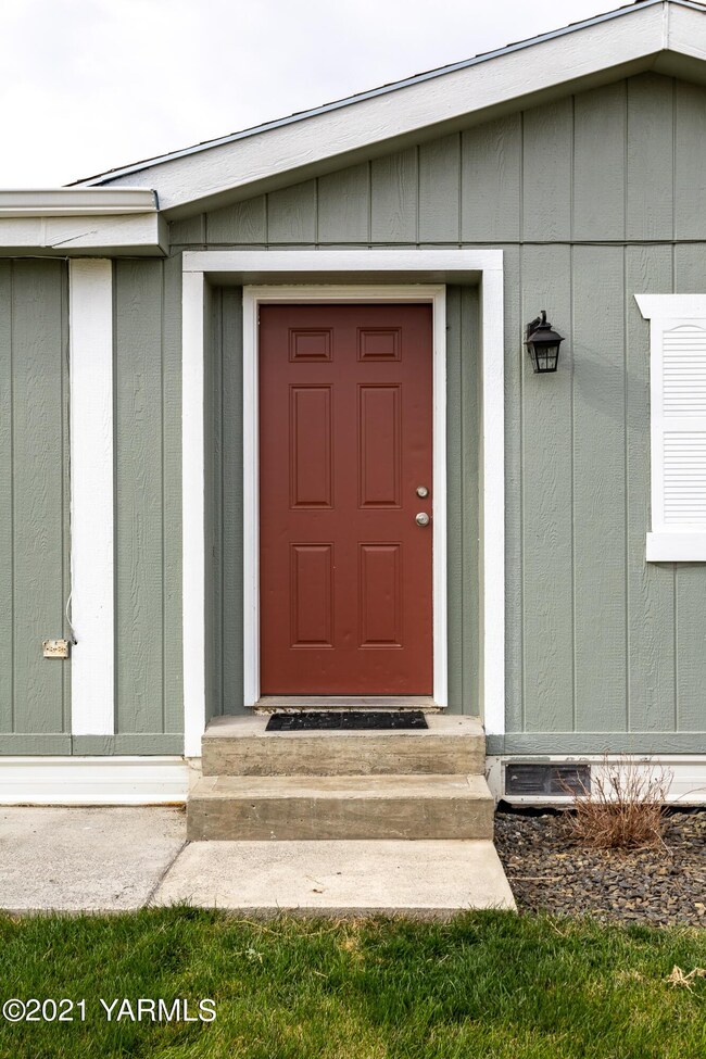 1301 woodward west rd 4