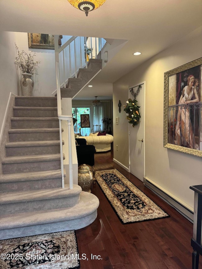 109 Commodore Dr, Staten Island, NY 10309 - photo 4