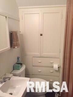 3021 Pershing Blvd, Clinton, IA 52732 - photo 4