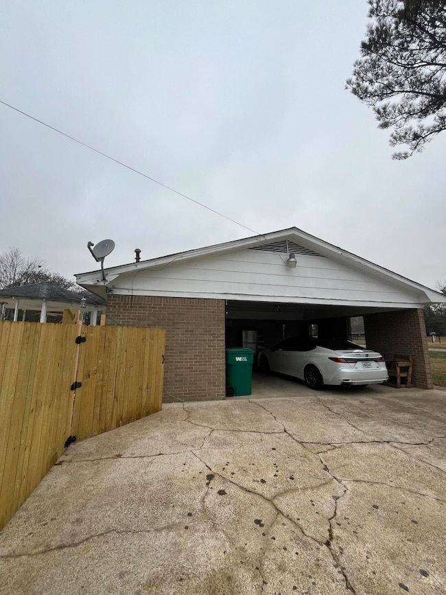 411 Silver St, Okolona, MS 38860 - photo 2