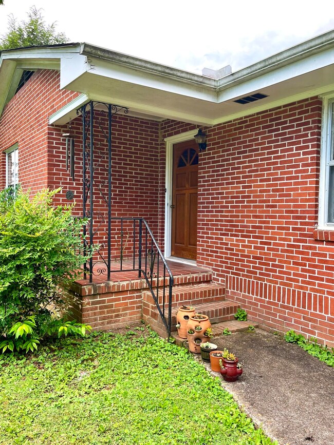 18 Allgood Ft Porch