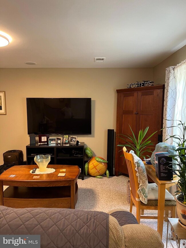 4302 Potomac Highlands Cir, Triangle, VA 22172 - photo 5