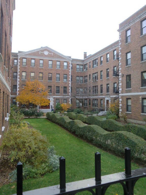 64 Queensberry St unit 410, Boston, MA 02215 - photo 2