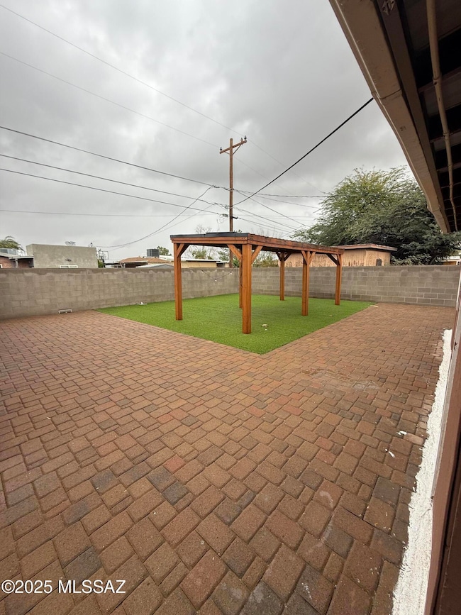 3241 E. E 30th St, Tucson, AZ 85711 - photo 6